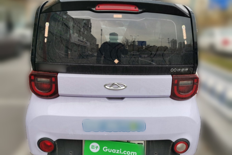 奇瑞 QQ冰淇淋 2022款 170km 圣代 磷酸铁锂车身外观6