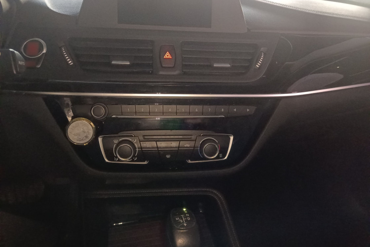 宝马1系 2017款 118i 运动型局部细节16