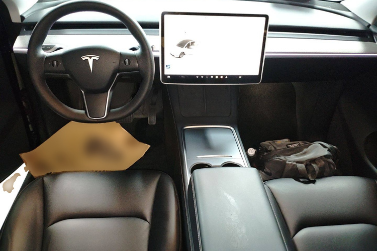 特斯拉 Model Y 2023款 长续航全轮驱动版中控内饰12