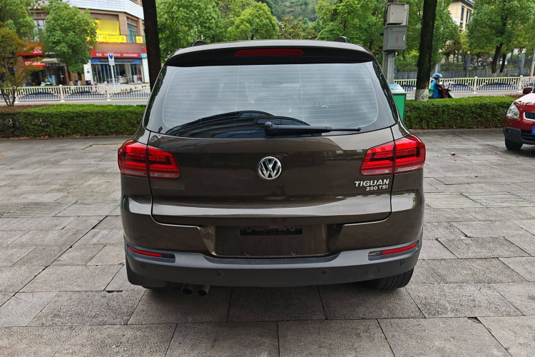 大众 途观 2016款 280TSI 自动两驱丝绸之路风尚版车身外观6