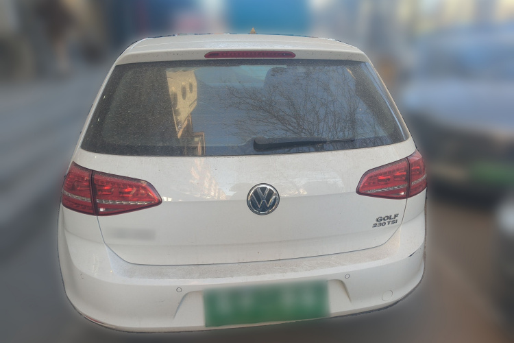 大众 高尔夫 2016款 230TSI 自动豪华型车身外观6