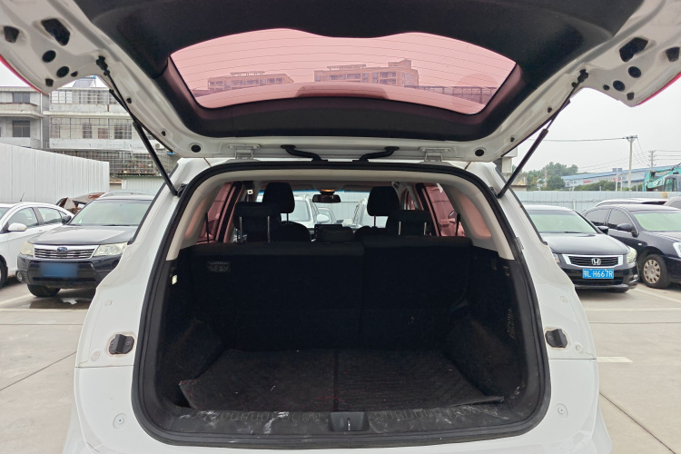 宝骏530 2018款 1.5T 手动精英型 国V机舱底盘23