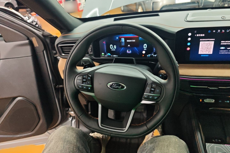 福特 探险者 2024款 2.3T EcoBoost 昆仑巅峰版 6座局部细节13