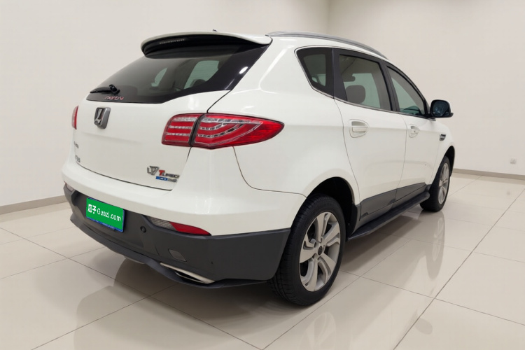 纳智捷 大7 SUV 2015款 2.2T 两驱智尊型车身外观7