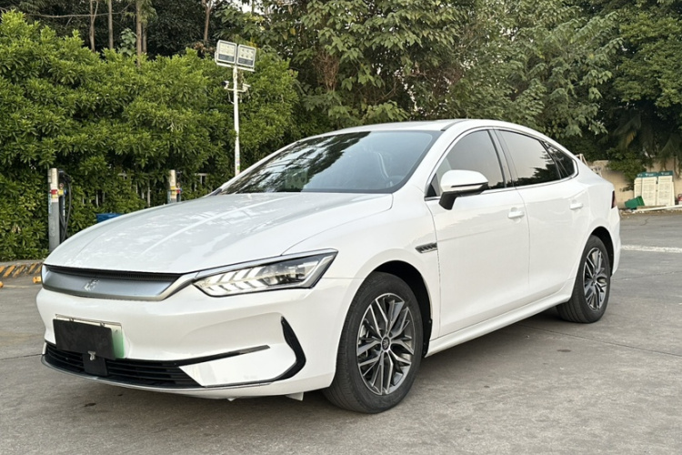 比亚迪 秦PLUS 2021款 EV 510KM 出行版车身外观1