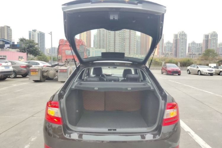 斯柯达 明锐 2017款 1.6L 手动智行版局部细节23