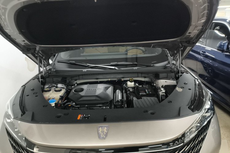 荣威RX5 2023款 1.5T 豪华滑屏版机舱底盘24