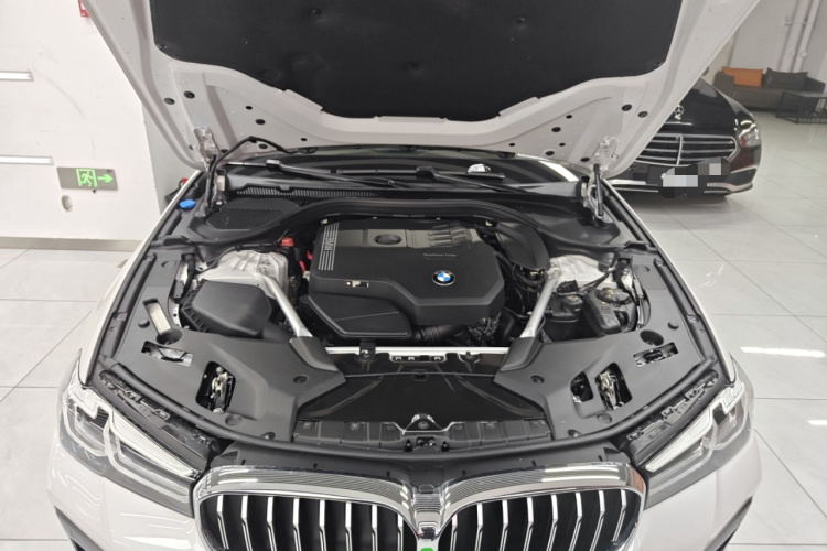 宝马5系 2023款 530Li 领先型 M运动套装局部细节24