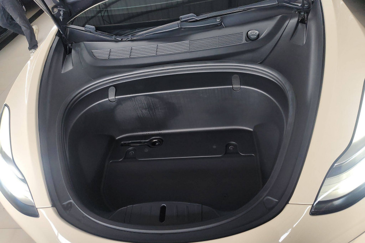 特斯拉 Model 3 2019款 标准续航后驱升级版局部细节24