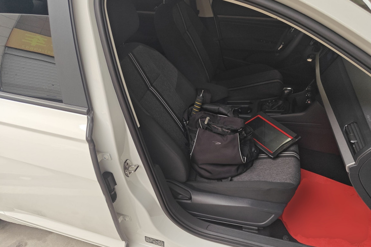 大众 朗逸 2022款 1.5L 自动风尚版中控内饰41