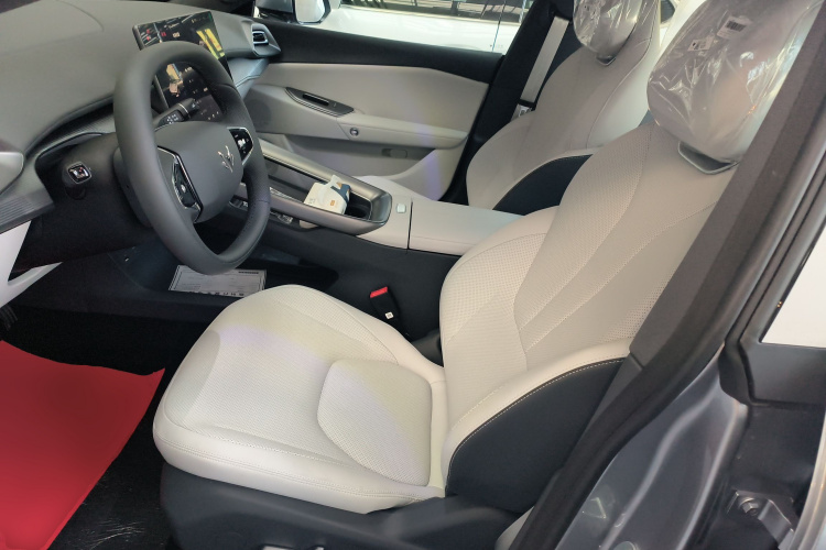 ARCFOX极狐 极狐 阿尔法S5 2025款 改款 560PRO 185kW中控内饰19