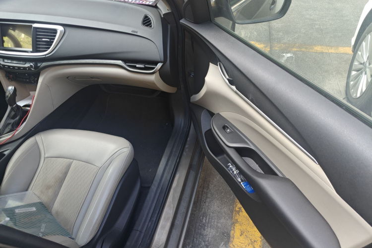 别克 英朗 2016款 15N 自动精英型局部细节9005