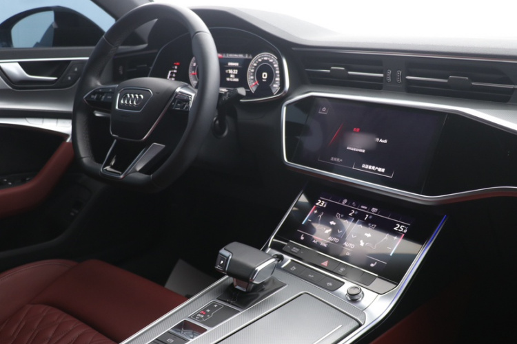 奥迪A7L 2024款 45 TFSI quattro S-line 黑武士版中控内饰7003