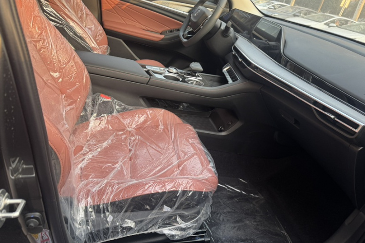 长安 逸动 2025款 PLUS 1.4T 双离合高能版中控内饰7003