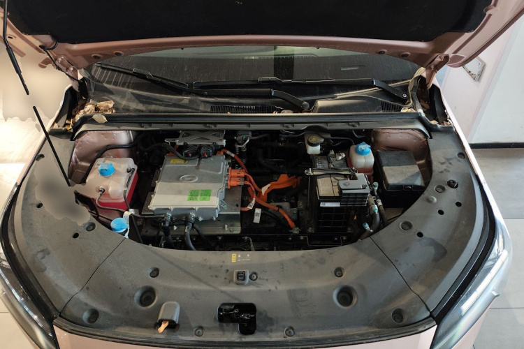 埃安 AION S Plus 2023款 80 科技版 三元锂机舱底盘24