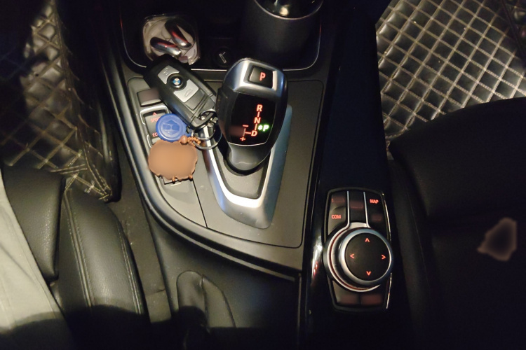 宝马3系GT 2019款 320i 时尚型局部细节18