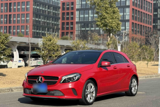 奔驰A级(进口) 2018款 A 200 动感型