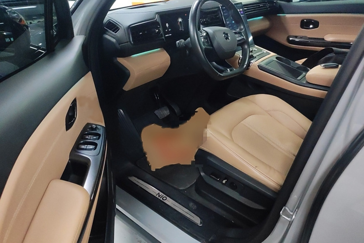 蔚来ES6 2020款 600KM 运动版中控内饰7003