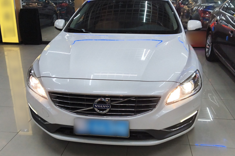 沃尔沃S60 2017款 S60L T4 智远版车身外观6001