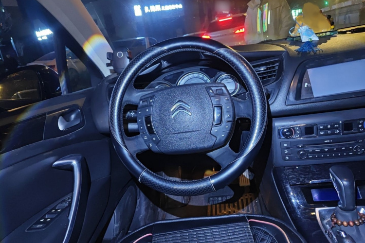 雪铁龙C5 2013款 2.0L 自动尊享型局部细节13