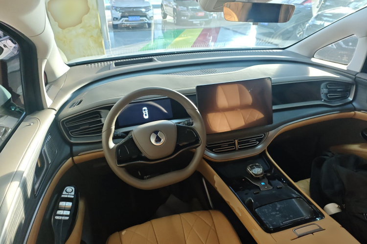 腾势D9 2022款 DM-i 970 四驱尊荣型局部细节13