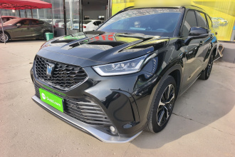 丰田 皇冠陆放 2023款 2.5L HEV四驱尊贵版