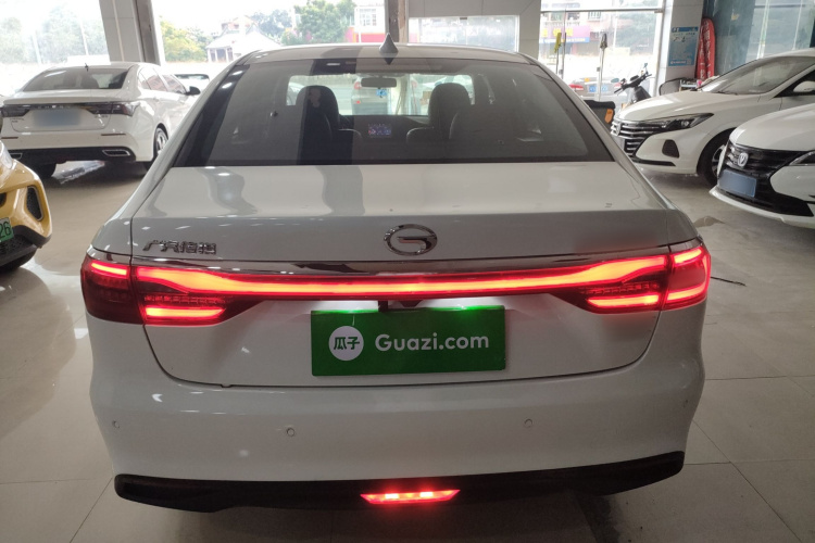 广汽传祺 传祺GA6 2019款 270T 自动精英版车身外观6004