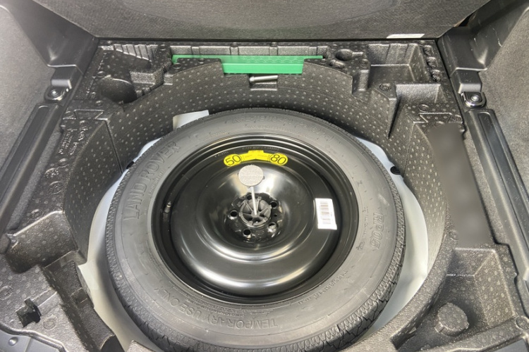 路虎 发现运动版 2024款 豪华定制版车身外观6005