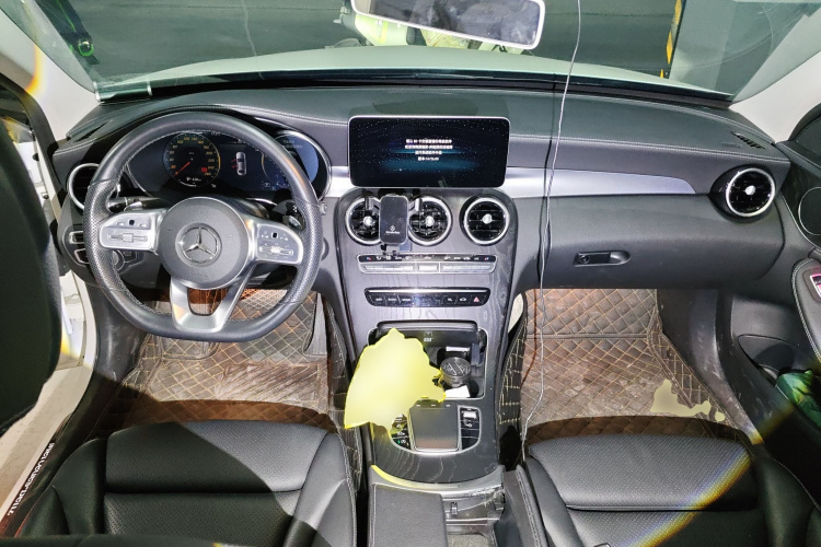 奔驰C级 2020款 改款 C 260 L 运动版中控内饰12