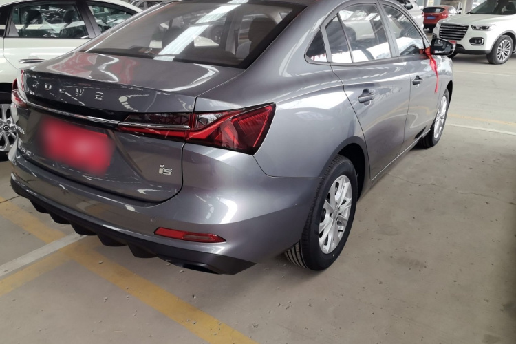 荣威i5 2026款 1.5L 手动舒享版车身外观6003