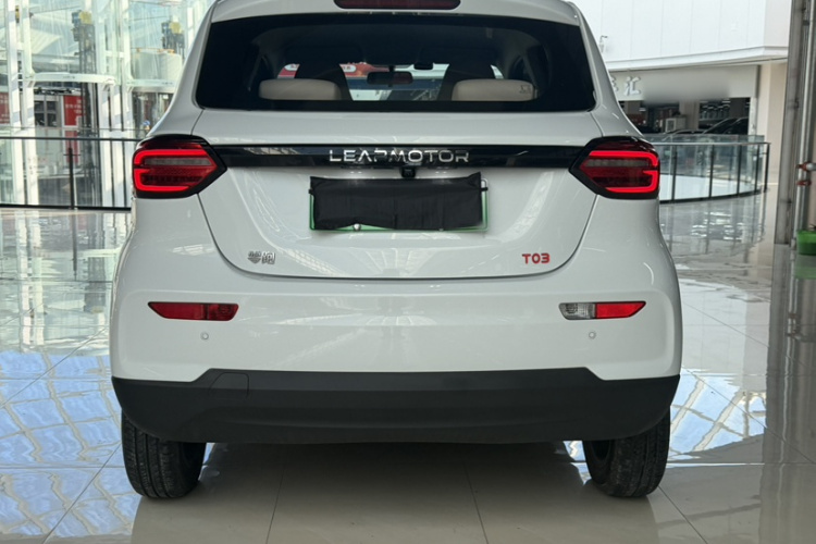 零跑汽车 零跑T03 2024款 403舒享版车身外观6001