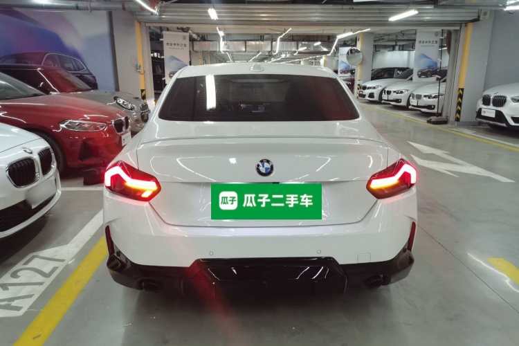 宝马2系(进口) 2023款 225i M运动曜夜套装车身外观6