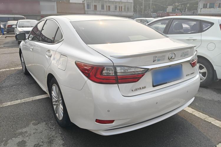 雷克萨斯ES 2015款 200 舒适版车身外观6003