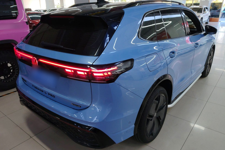 大众 途观L 2024款 PRO 380TSI 四驱R-Line智尊版车身外观7