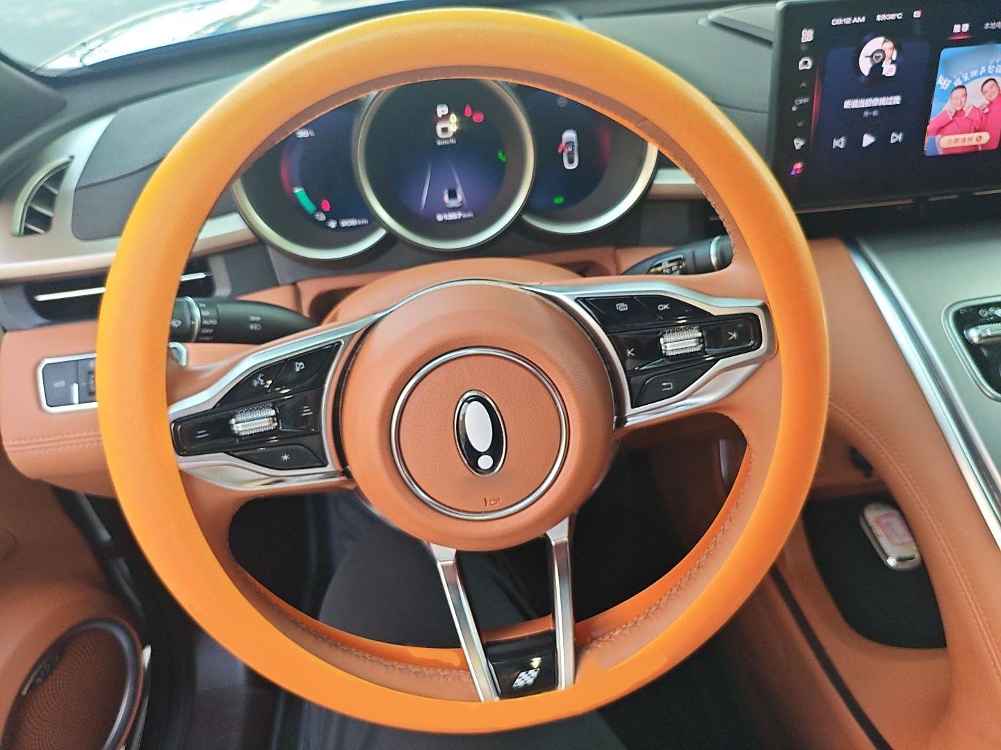 欧拉闪电猫 2022款 555km 尊贵版