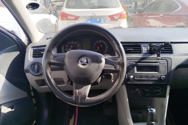 斯柯达 昕锐 2015款 1.6L 自动智选型中控内饰13