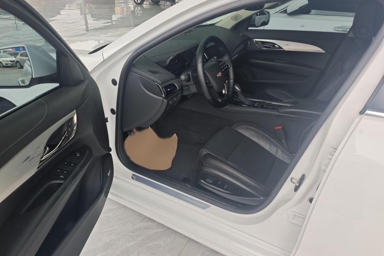 凯迪拉克ATS-L 2017款 28T 时尚型中控内饰7006