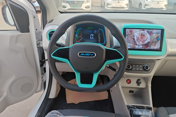 江铃集团新能源 易至EV2 2024款 201km 舒适型中控内饰13