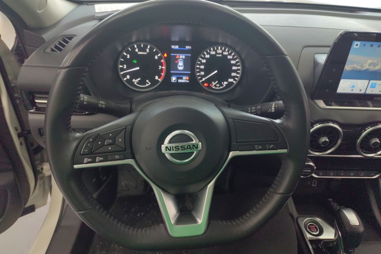 日产 轩逸 2022款 1.6L XL CVT悦享版中控内饰13