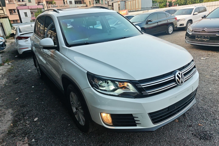 大众 途观 2016款 300TSI 自动两驱舒适版车身外观3