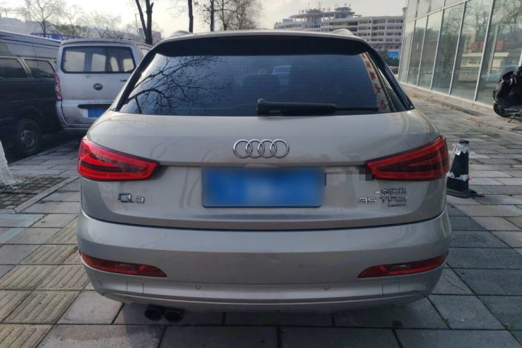 奥迪Q3 2013款 35 TFSI quattro 技术型车身外观6