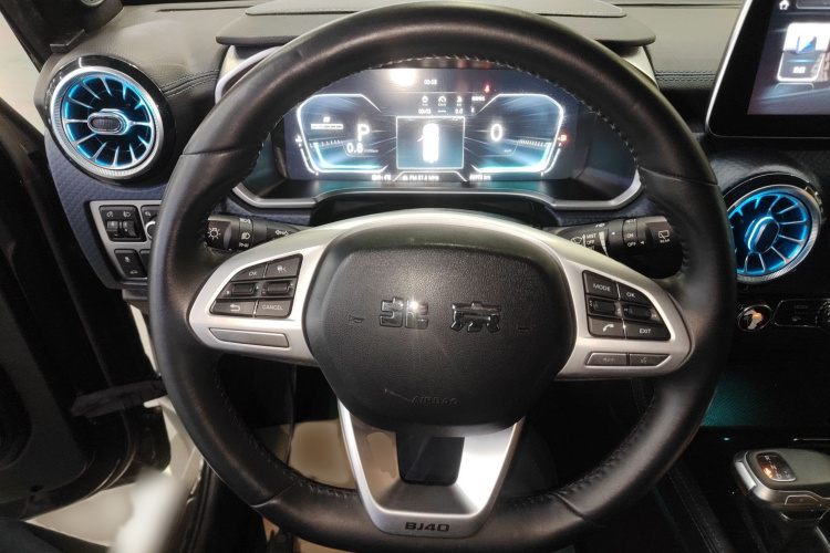 北京BJ40 2020款 2.0T 自动四驱城市猎人版侠客型局部细节13