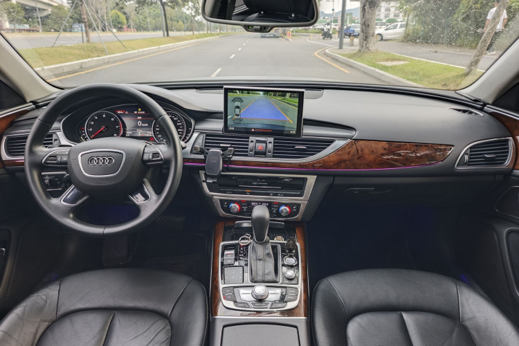 奥迪A6L 2016款 TFSI 舒适型中控内饰7004