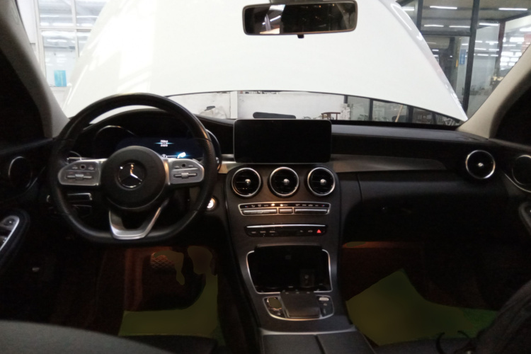 奔驰C级 2020款 C 260 L 运动版中控内饰12