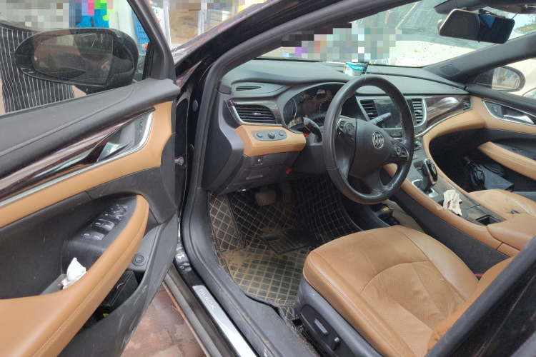 别克 君越 2018款 28T 精英型中控内饰20