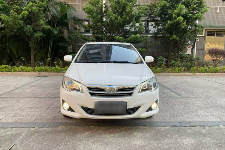 丰田 花冠 2013款 1.6L 自动卓越版车身外观6001