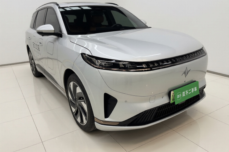 东风奕派 eπ008 2025款 636Ultra纯电版 5座车身外观3