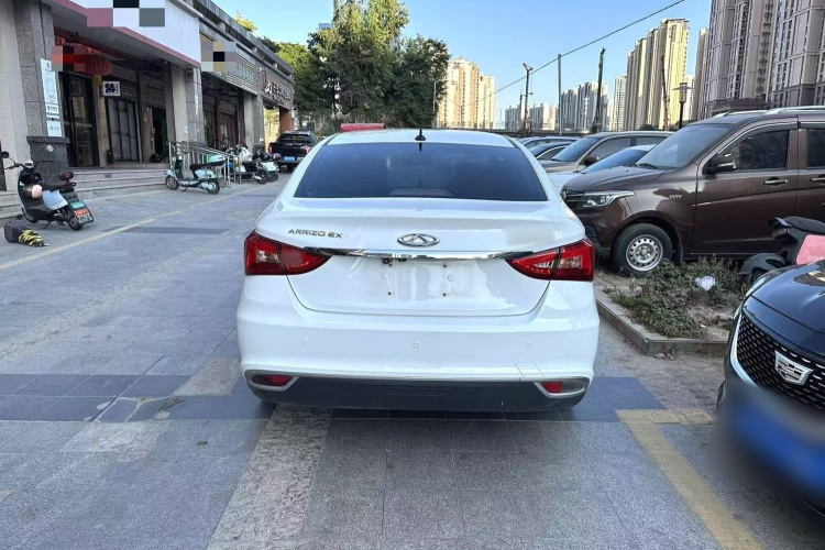 奇瑞 艾瑞泽5 2019款 1.5L 手动乐活版 国V车身外观6