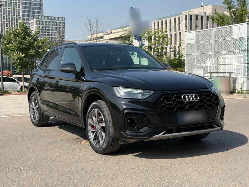 奥迪Q5L 2024款 40 TFSI 豪华动感型(3)