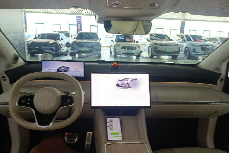 鸿蒙智行 智界R7 2025款 增程 251km Max中控内饰12